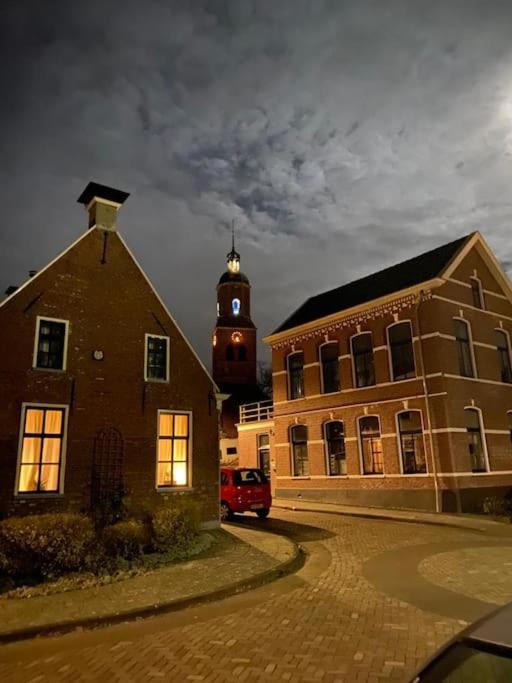 Sfeervol Verblijf In Oude Gemeentehuis Eenrum. Kültér fotó